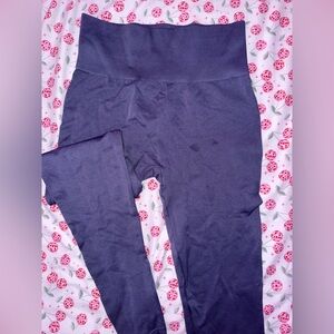 Thick Comfy leggings in a cool grey color